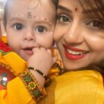 Jayshree Soni Instagram – Best janmashtami ever with this little krishna❤️😘🙏
I am in love with Aashi 🫶 god bless you Bachha😘😘😘😘😘😘😘😘😘😘😘 

@shortbrowngirl_ @himanshi.99 @ushasoni.15 @tigerbigboss 

#krishna #happyjanmashtami #kanha #loveislove #unconditionallove #doll #instagram #2023 #badanatakhathairekrishnakanhaiya❤️ #natkhat