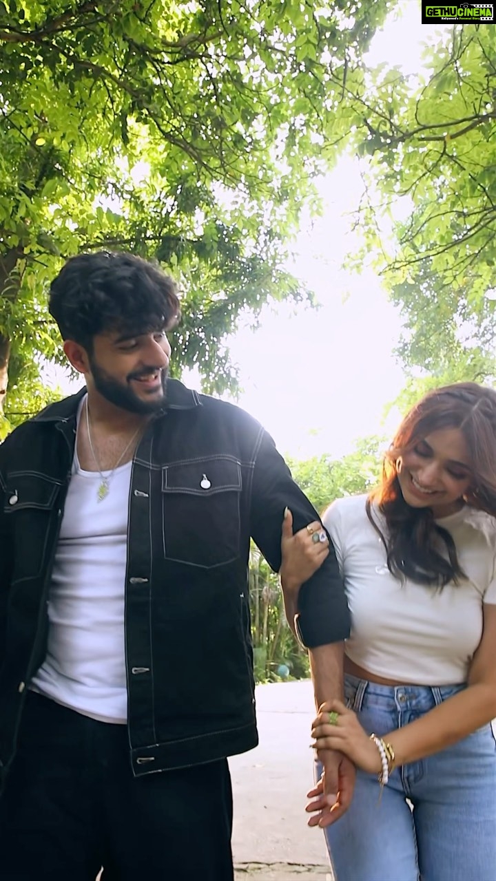 Jiya Shankar - 1.7 Million Likes - Thankyou for showering all the love on our Track JUDAIYAAN .Go make your Reels on the official audio and we will share the best ones❤️🔥
Hi XYZ @jiyaashankarofficial 😂😘