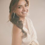 Jiya Shankar Instagram - Leave a little sparkle wherever you go ✨ Photographer :@akshayphotoartist Outfit: @rohitbalofficial Stylist: @anamikajain__ Ring: @tipsyfly Artist Reputation Management : @oceanmediapr