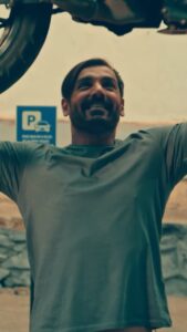 John Abraham Instagram - Apko entertain karna hi hai humara sabse bada reward!!! Dekhiye @wwe ka mind-blowing action, mere, @bobbylashley aur @rhearipley_wwe ke saath sirf @SonySportsNetwork par📺 #WWE #WWEIndia #SonySportsNetwork. To watch the full film, link is in the bio.