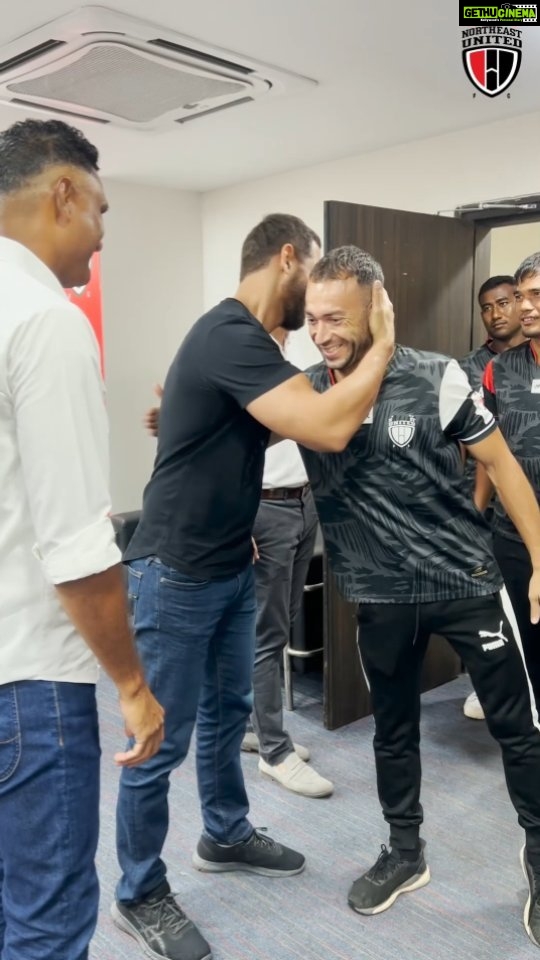 John Abraham Instagram - The man behind the vision meets the ones who make the badge proud 🤝🤗 #NEUFC #StrongerAsOne #8States1United | @thejohnabraham Indira Gandhi Athletic Stadium