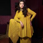 Juhi Parmar Instagram - Let the eyes show confidence, let your aura exude grace and remember as a woman there's nothing that can ever be unbeatable if you believe! #believe #believer #believeinyourself #standingtall Styled by: @ashnaamakhijani Outfit: @wanderlustbysahiba Neckpiece: @fashionjewellery_21 Location: @jlwamumbai Managed by: @brandnbuzz