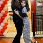 Juhi Parmar Instagram - The best way to bond with your kids is to take them on a day out - but what if I tell you, that they can learn smart practices while having fun? On our Fun Day Out, Samairra and I visited the #MahindraLifespaces installation at #KindZaniaMumbai! Together, we learnt so much about the need for green homes for a sustainable tomorrow, through fun, interactive activities. Trust us, it’s a must-visit for all kids! P.S. Samairra is a certified Green Army Architect - it’s your turn now! @mahindralifespaces @kidzaniaindia #ArchitectsOfTheFuture #CraftingLife #IAmGreenArmy