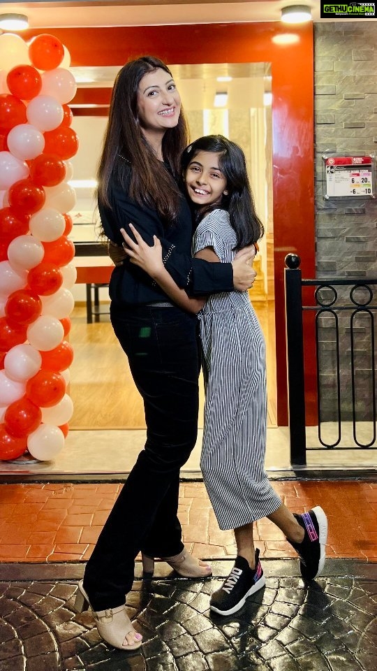 Juhi Parmar Instagram - The best way to bond with your kids is to take them on a day out - but what if I tell you, that they can learn smart practices while having fun? On our Fun Day Out, Samairra and I visited the #MahindraLifespaces installation at #KindZaniaMumbai! Together, we learnt so much about the need for green homes for a sustainable tomorrow, through fun, interactive activities. Trust us, it’s a must-visit for all kids! P.S. Samairra is a certified Green Army Architect - it’s your turn now! @mahindralifespaces @kidzaniaindia #ArchitectsOfTheFuture #CraftingLife #IAmGreenArmy