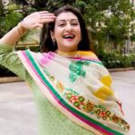 Juhi Parmar Instagram - Independence is a word so often used today, but the true meaning of being an independent nation and the sacrifices made by our leaders can not be described in words. The country we live in, the world’s largest democracy, the land where culture blossoms with over multiple languages, the country of the गंगा and तिरंगा, a land of beauty, colours, rich heritage and strong roots. I celebrate being an Indian not only today but everyday! #AProudIndian #jaihind #happyindependenceday #india #indian