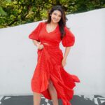 Juhi Parmar Instagram – Unique without a mould that can be replicated 😇 That’s the goal!

#standtall #believe #selflovejourney #selflove 

Location: @kazuza.mumbai
Outfit: @howwhenwearclothing 
Styling: @deeti.mehta
Assistant: @snehatiwari05
Makeup: @makeupbysheryl.b
PR & Management Agency: @brandnbuzz