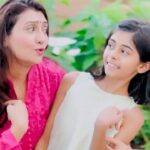 Juhi Parmar Instagram – Tere bin main kya, mere bin tu kya 🎶
#NoTextNeeded #LyricsFromTheHeart #RetroWithJuhi #MotherDaughter