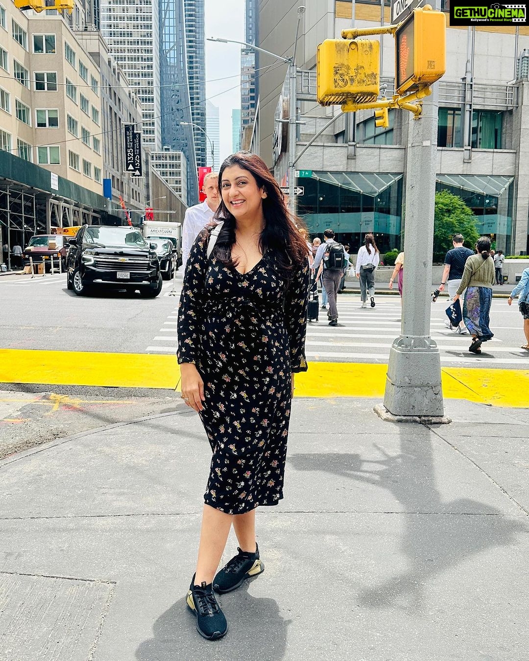 Juhi Parmar Instagram - Dear Travel, You see that smile! You know the teacher you are, you know the excitement you bring to my face, you know the countdowns you bring. Can’t wait to see ya soon, another country, more learnings, countless memories all thanks to you! I know we are not meeting right away but fingers crossed you and I along with my packed bags meet sooner rather than later.... Love, Juhi #throwbacktotravels #throwback #travel #travelblogger #travelgram