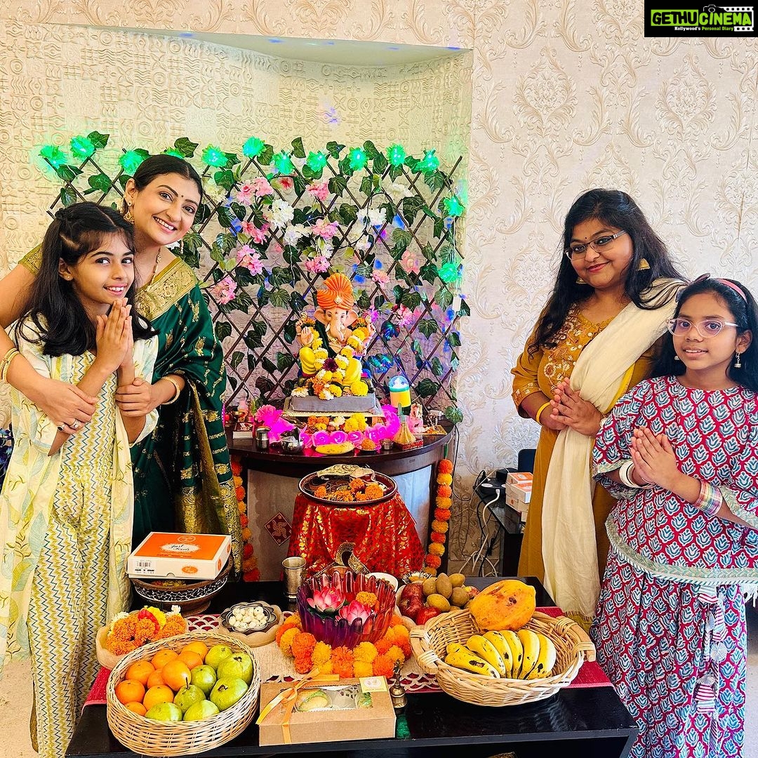 Juhi Parmar Instagram - Sharing glimpses of one of the most special days of the year at our home with all of you. The house lights up with smiles, eyes with excitement as we welcome our Ganesh Ji at home along with close friends and family visiting us! Memories which we cherish as they are framed in our hearts forever! Ganpati Bappa Morya #friends #smile #festival #festivetime #ganesh #ganeshchaturthi #together #positivity