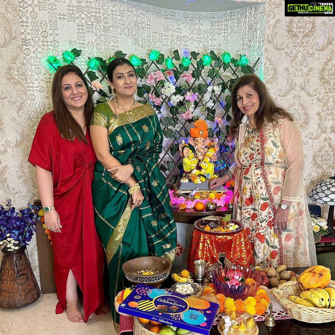 Juhi Parmar Instagram - Sharing glimpses of one of the most special days of the year at our home with all of you. The house lights up with smiles, eyes with excitement as we welcome our Ganesh Ji at home along with close friends and family visiting us! Memories which we cherish as they are framed in our hearts forever! Ganpati Bappa Morya #friends #smile #festival #festivetime #ganesh #ganeshchaturthi #together #positivity