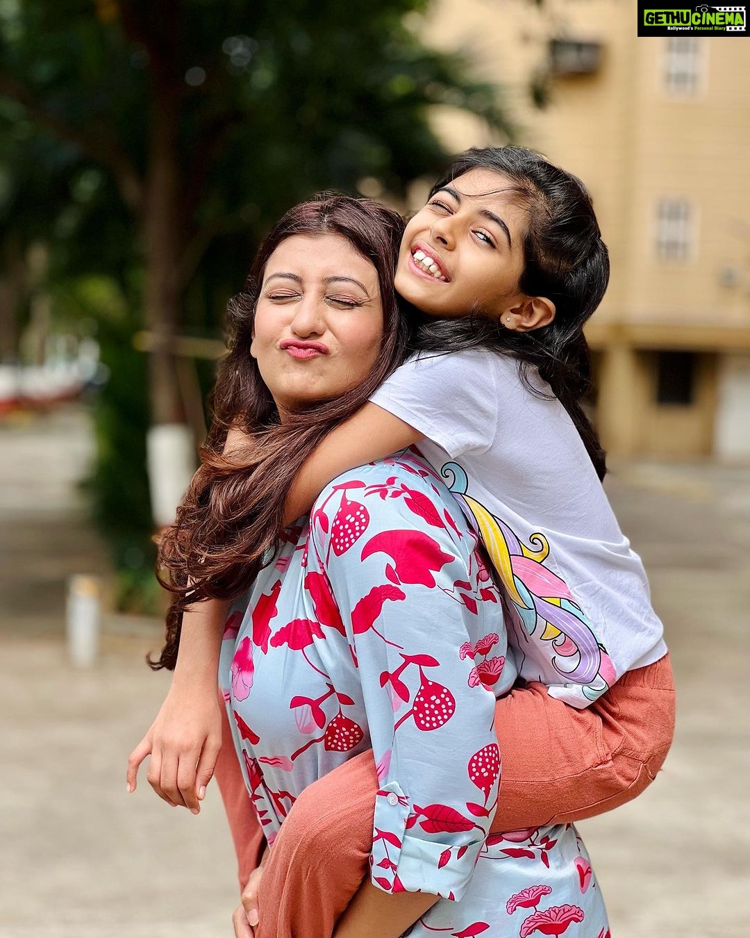Juhi Parmar Instagram - My most favourite pictures are the ones where we are lost in our laughter and smiles! Its truly a blessing to giggle, laugh and enjoy the smallest treasures of life from your eyes my little Ginni! #love #loveyou #mylifeline #lifeline #mother #motherhood #motherdaughter