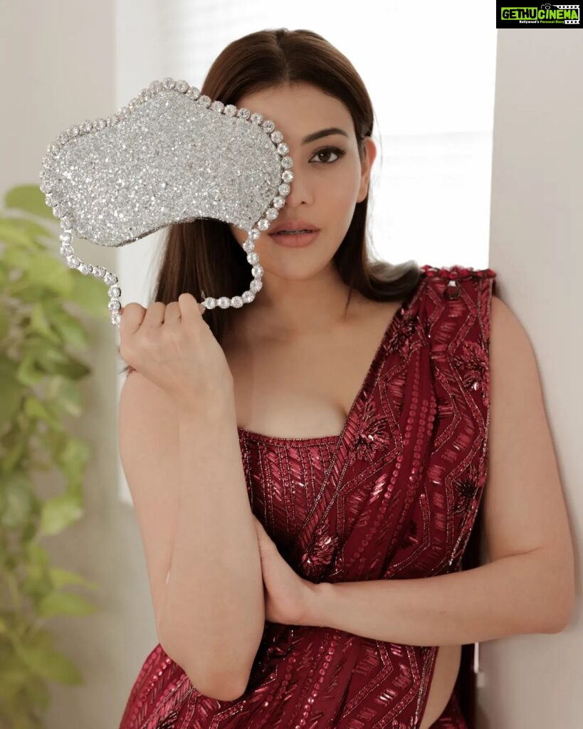 Kajal Aggarwal Instagram - "Haute Dreams are made of these'' @aispi.co is back with a fab Trunk show at the @manishmalhotra05 @manishmalhotraworld flagship store in Hyderabad ❤️ Witness bedazzling, bold, glamorous collection of handbags and sunglasses for 3 days only! 5th August at the Manish Malhotra Flagship in Hyderabad and 6th and 7th August digitally PAN India Bag - @aispi.co Outfit - @manishmalhotra05 @manishmalhotraworld MUA💄: @nishthabhandari
