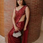 Kajal Aggarwal Instagram – “Haute Dreams are made of these”
@aispi.co is back with a fab Trunk show at the @manishmalhotra05 @manishmalhotraworld flagship store in Hyderabad ❤️
Witness bedazzling, bold, glamorous collection of handbags and sunglasses for 3 days only!
5th August at the Manish Malhotra Flagship in Hyderabad and
6th and 7th August digitally PAN India
Bag – @aispi.co
Outfit – @manishmalhotra05 @manishmalhotraworld
MUA💄: @nishthabhandari