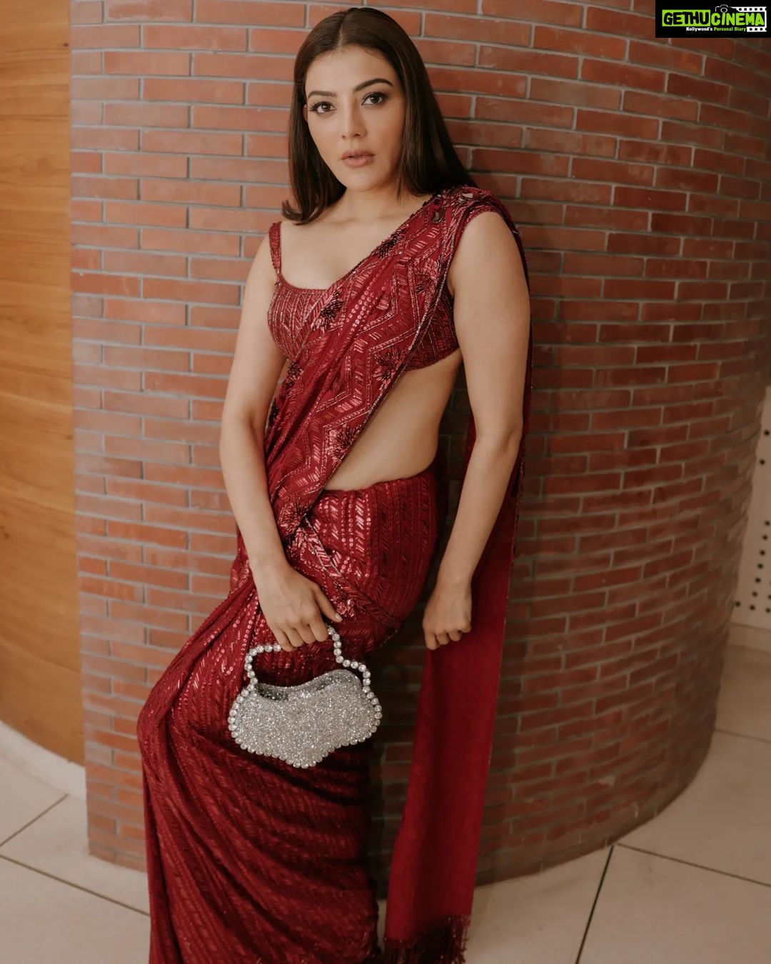 Kajal Aggarwal Instagram - "Haute Dreams are made of these'' @aispi.co is back with a fab Trunk show at the @manishmalhotra05 @manishmalhotraworld flagship store in Hyderabad ❤️ Witness bedazzling, bold, glamorous collection of handbags and sunglasses for 3 days only! 5th August at the Manish Malhotra Flagship in Hyderabad and 6th and 7th August digitally PAN India Bag - @aispi.co Outfit - @manishmalhotra05 @manishmalhotraworld MUA💄: @nishthabhandari