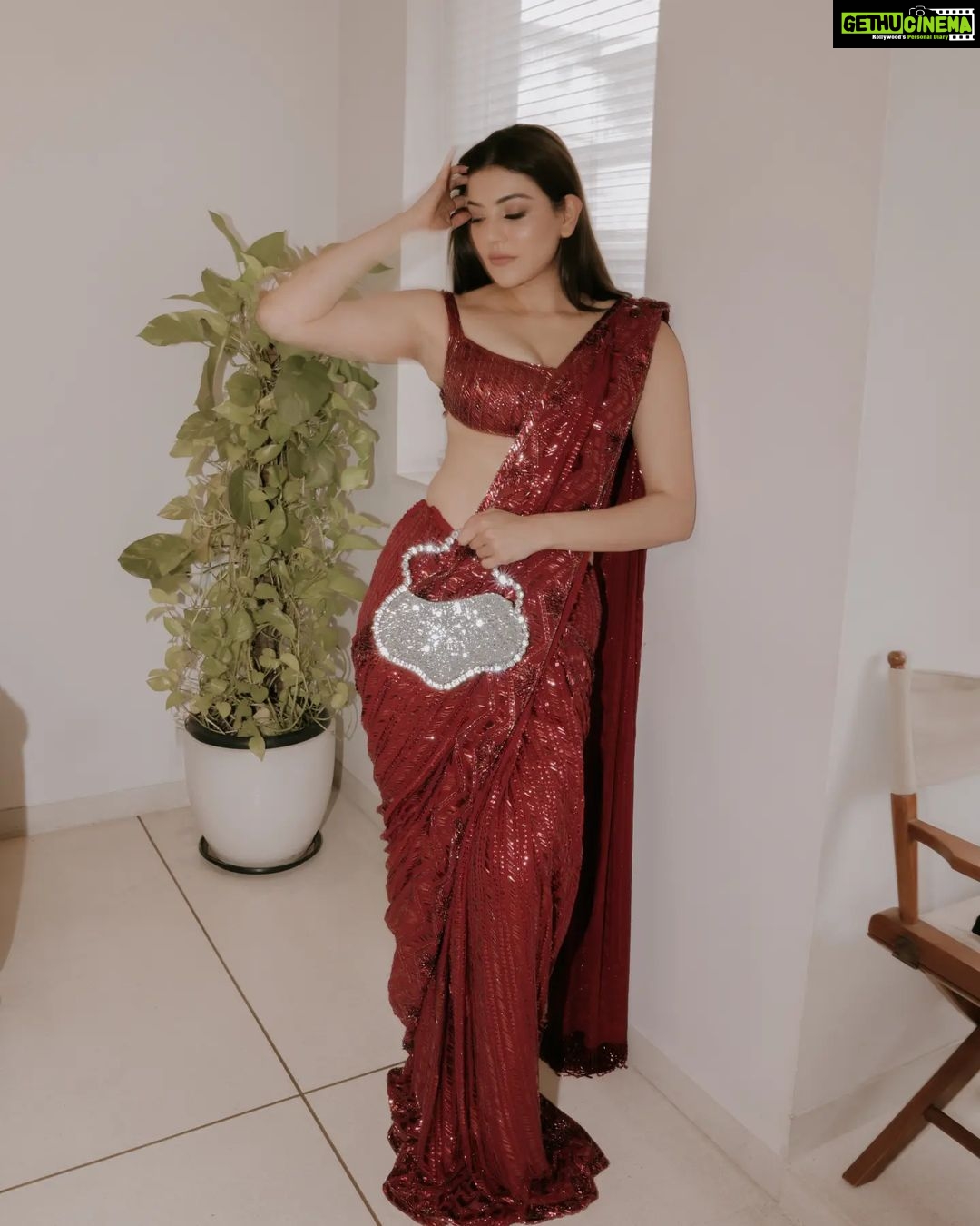 Kajal Aggarwal Instagram - "Haute Dreams are made of these'' @aispi.co is back with a fab Trunk show at the @manishmalhotra05 @manishmalhotraworld flagship store in Hyderabad ❤️ Witness bedazzling, bold, glamorous collection of handbags and sunglasses for 3 days only! 5th August at the Manish Malhotra Flagship in Hyderabad and 6th and 7th August digitally PAN India Bag - @aispi.co Outfit - @manishmalhotra05 @manishmalhotraworld MUA💄: @nishthabhandari