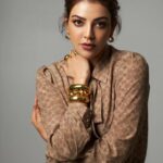Kajal Aggarwal Instagram – Lights, camera, fashion!✨📸

👔:#coachindia
Jewellery:@misho_designs
📸:@sagarmakwana20
💄:@fab_beauty___
💇‍♀️:@arvindkumarr_hair
Studio:@thehoneststudios
Fashion Stylist:@anjalibiyani_
Edited by:@dawoodmanikiya
