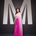 Kajol Instagram - #Throwback to @manishmalhotra05’s big night.. A fabulous collection and a well deserving round of applause for his completing 18 years as a label and lots more to go… kudos 👏👏👏👏👏