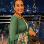 Kamya Punjabi Instagram - Shubho Sasthi Jai Katyayani Maa ❤️ The word "Katyayan" is defined as "one born in the Katyayan lineage" and is honoured on the sixth day of Navratri. She is the sixth incarnation of Goddess Durga and represents bravery and triumph. She is dressed in green and rides on a lion. The colour of the day is green, which represents harmony and growth. It also represents harmony, fertility and nature. Wearing green on this day symbolises Katyayani's protection, courage and good health. Wear green on this day and let the Goddess bless you with tranquility. #navratricolours #day6