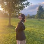 Kangna Sharma Instagram - Asi location pe kiske sath jana chahoge tag that parson ❤️ #instagood #instatrend #instareel #reelitfeelit #dance #romance #trend #usa #chicago #beauty #tkss