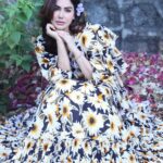 Kangna Sharma Instagram - Only Good Vibes ❤️ clicked by - @ilmanaazphotography1 makeup&hair 💄- @makeup_asfaque designer- @veronica_raichand