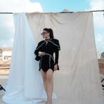 Kangna Sharma Instagram - You either know Fashion Or You Don’t .Grey for Days 🤨 Wearing My Fav - @kamli_fashion Hairstylist- @niralisoni.soni #blackgirlmagic #fashionstyle #kamlifashion #picoftheday #insta