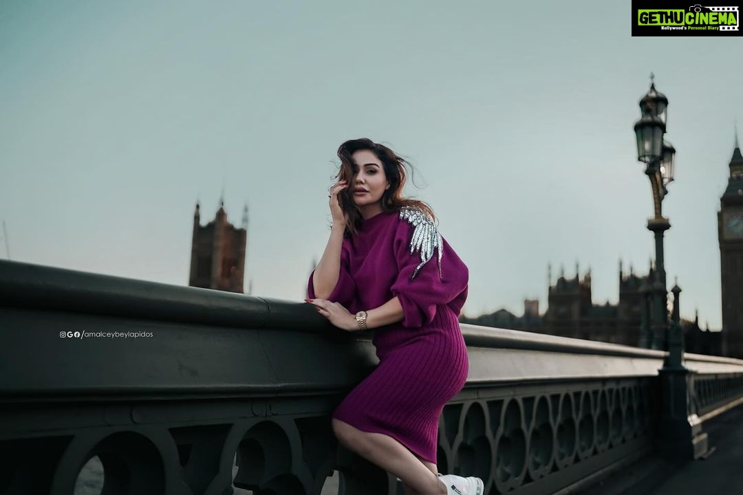 Kangna Sharma Instagram - Inframe / kangna . . . . . #lapidosframesuk