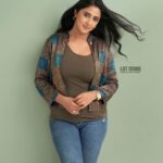 Kaniha Instagram - Bloom at your own pace. What's the hurry?! 📷@lotmore.in @subhashmaheswar #liveandlearn #bekind #lifeisbeautiful #smile