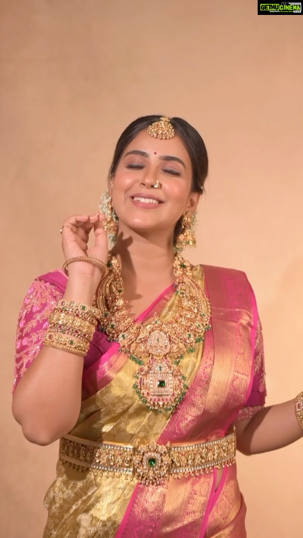 Kanmani Manoharan Instagram - #kanmanimanoharan✨ Makeover @priya_dharshini_makeupartist Jewellery @new_ideas_fashions Outfit @asiyans Photography @ganesh_toasty #kanmanimanoharan✨ #model #actress #photoshoot #bridal #shoot #makeover #outfit #traditional #saree #pattusaree #song #vibes #positivity #geetingstronger