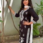Kanmani Manoharan Instagram – #kanmanimanoharan✨ 

Beautiful outfit @sarees_wholesale_collection