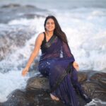 Kanmani Manoharan Instagram - #kanmanimanoharan✨ #never ending beach love ❣️ Beautiful shots @dhanush__photography
