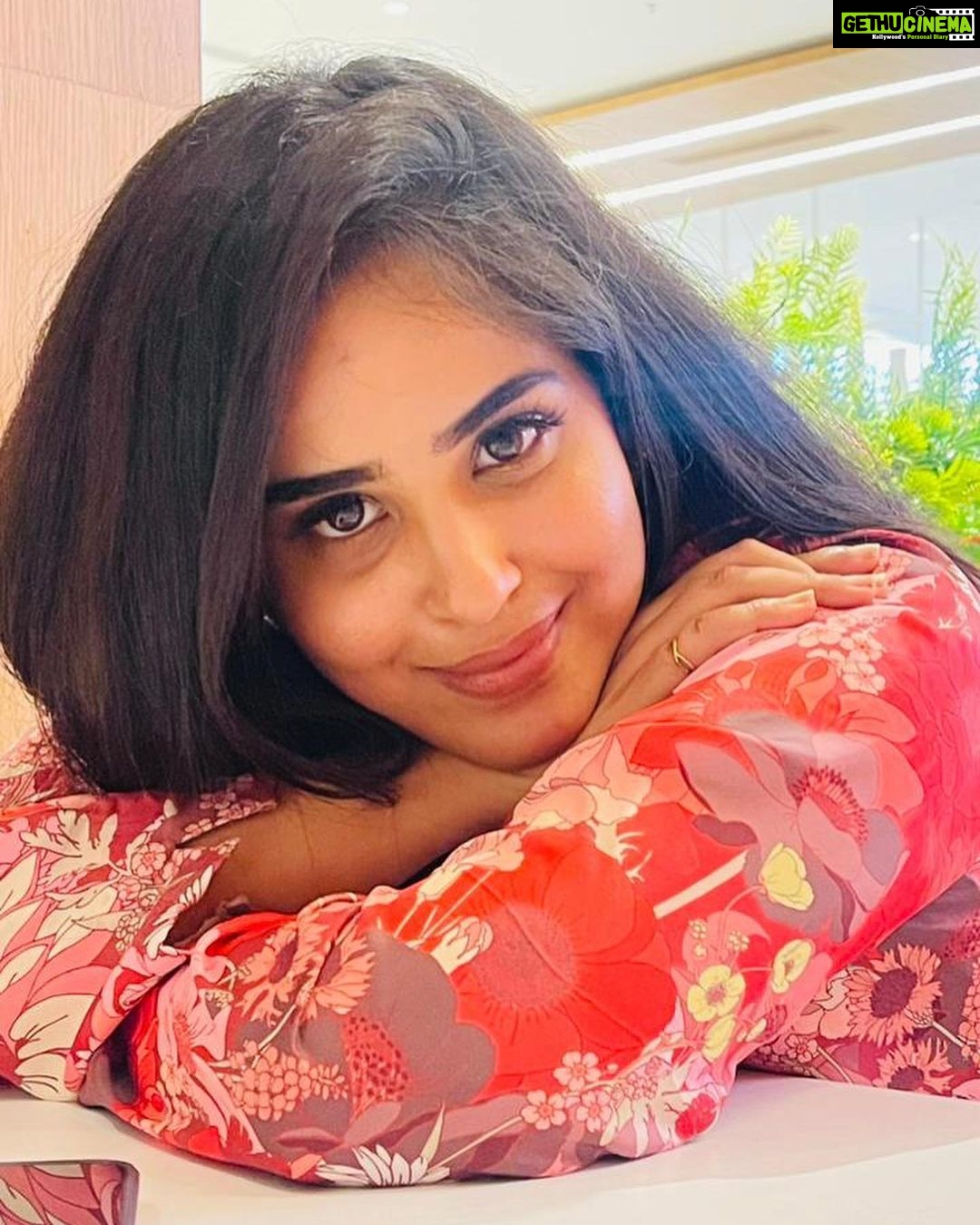 Kanmani Manoharan Instagram - #kanmanimanoharan✨