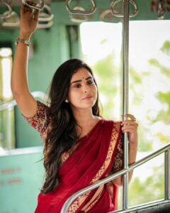 Kanmani Manoharan Instagram - #kanmanimanoharan✨ 

Trains are wonderful 🚝

Shots @dhanush__photography