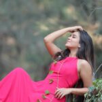 Kanmani Manoharan Instagram - This song and place ❣️ Beautiful shots @dhanush__photography Pretty outfit @angelzdesigner #kanmanimanoharan✨ #television #model #actrss #shoot #song #music #love