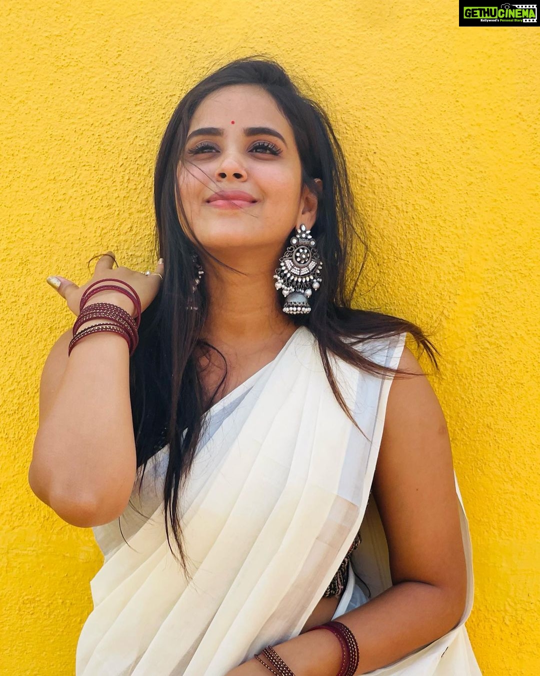 Kanmani Manoharan - 46.5K Likes - #kanmanimanoharan✨
Hello Sunday 🙋♀️
#kanmanimanoharan✨ #actrss #model #zee #zeetelevision #insta #post #sunday #zeetamil