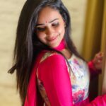 Kanmani Manoharan Instagram – #kanmanimanoharan✨ 

Outfit @tag_a_clothing_brand