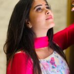 Kanmani Manoharan Instagram – #kanmanimanoharan✨ 

Outfit @tag_a_clothing_brand 

#varanasi #trip #vacation #temple #peace #hope #vibe