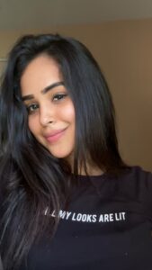 Kanmani Manoharan Instagram - #kanmanimanoharan✨ When you have good hair day ipdi ellam dan Pana thonum Yeppaaa finally 💯😅