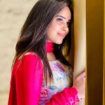 Kanmani Manoharan Instagram – #kanmanimanoharan✨ 

Outfit @tag_a_clothing_brand