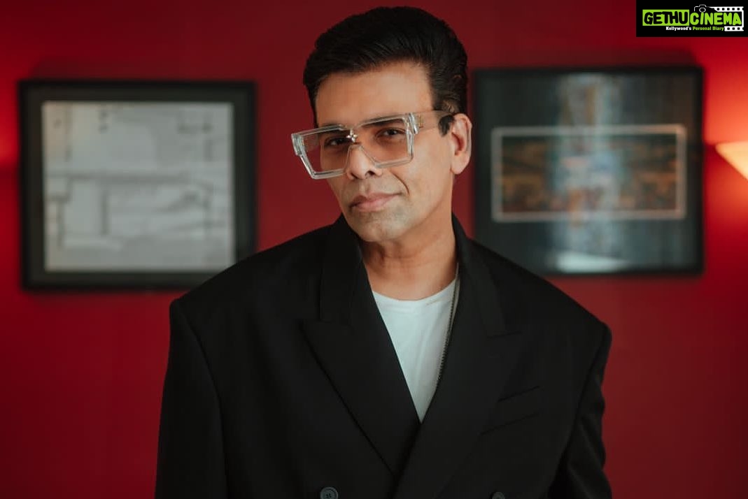 Karan Johar Instagram - Thank you @goldhouseco for inviting me to be in conversation with the incredibly talented designer, cultural commentator and my dearest friend @troublewithprabal the comfort we shared was reflective in our conversation… from my insecurities and anxieties to my celebrations and joy… it felt both cathartic and satisfying…. A huge shout out to the warm and absolutely wonderful audience…. Grateful for the love …..🙏🙏🙏🙏🙏 Gold House: @goldhouseco, @hibairshad Photography: @yeahokayali Videography: @_siv Venue: @nyuskirball Tabla & Dhol: @nihalsinghlive Dancing: @rohitgijare Jhumkas: @blossomboxjewelry