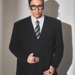 Karan Johar Instagram – Ma kehti hai “Umar ho gayee hai… dhang ke kapde pehno…. Mom aapke liye yeh seedha sada suit…. ( par dil phir bhi kehta hai … yeh bright rang kab mujhse chodega ) styled by a sedate @ekalakhani in a classic @goyalkanika 📷 shot by a surprised @sheldon.santos