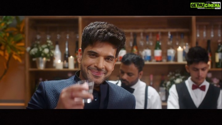 Karan Kundrra Instagram - 30 & single? A fairytale we didn’t see coming! 😉 Don’t forget to come on October 6th, to cinemas near you! #ThankYouForComing #ComebackOfTheChickFlick #DontForgetToCome @bhumipednekar @shehnaazgill @dollysingh @kushakapila @shibani_bedi #PradhumanSinghMall @natasharastogi @Gautmik @sushantdivgikr @salonidaini_ @dollyahluwalia @kkundrra @tejaswidevchaudhary @anilskapoor @shobha9168 @ektarkapoor @rheakapoor @karanboolani @radsanand @prashastisingh @udayanbhat @gaurisathe @jpaarth @balajimotionpictures @akfcnetwork