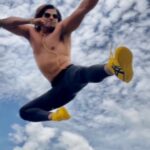 Karanvir Bohra Instagram - When in singapore do the #haiyaaaa