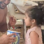 Karanvir Bohra Instagram - Tried the same #icecream trick… but my girl is getting patient and learning some increase manners… proud of you #jija And ofcourse the elder one has to come to get rescue