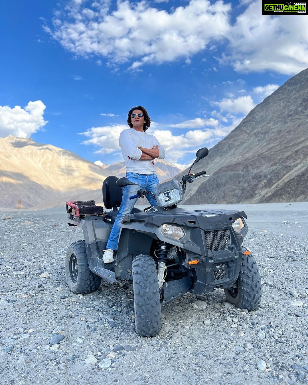 Karanvir Bohra Instagram - Thank you @wangchukstany and your entire team of @wisdomhimalayanvoyages for creating such Beautiful memories in #nubravalley @deserthimalayaresort Visited #maitribudha statue… a marvel to be seen in the middle of the mountains. Went crazy on the ATV’s @deserthimalaya_adventurepark Did longest #zipline on an altitude 17000 feet above sealevel what a crazy adventure #ladakh @utladakhtourism #unforgetablenubra #nubravalley Nubra Valley, Leh Ladakh