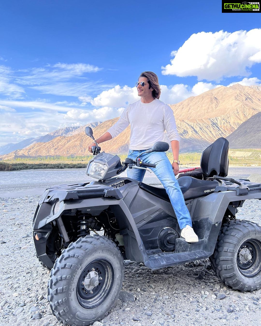 Karanvir Bohra Instagram - Thank you @wangchukstany and your entire team of @wisdomhimalayanvoyages for creating such Beautiful memories in #nubravalley @deserthimalayaresort Visited #maitribudha statue… a marvel to be seen in the middle of the mountains. Went crazy on the ATV’s @deserthimalaya_adventurepark Did longest #zipline on an altitude 17000 feet above sealevel what a crazy adventure #ladakh @utladakhtourism #unforgetablenubra #nubravalley Nubra Valley, Leh Ladakh