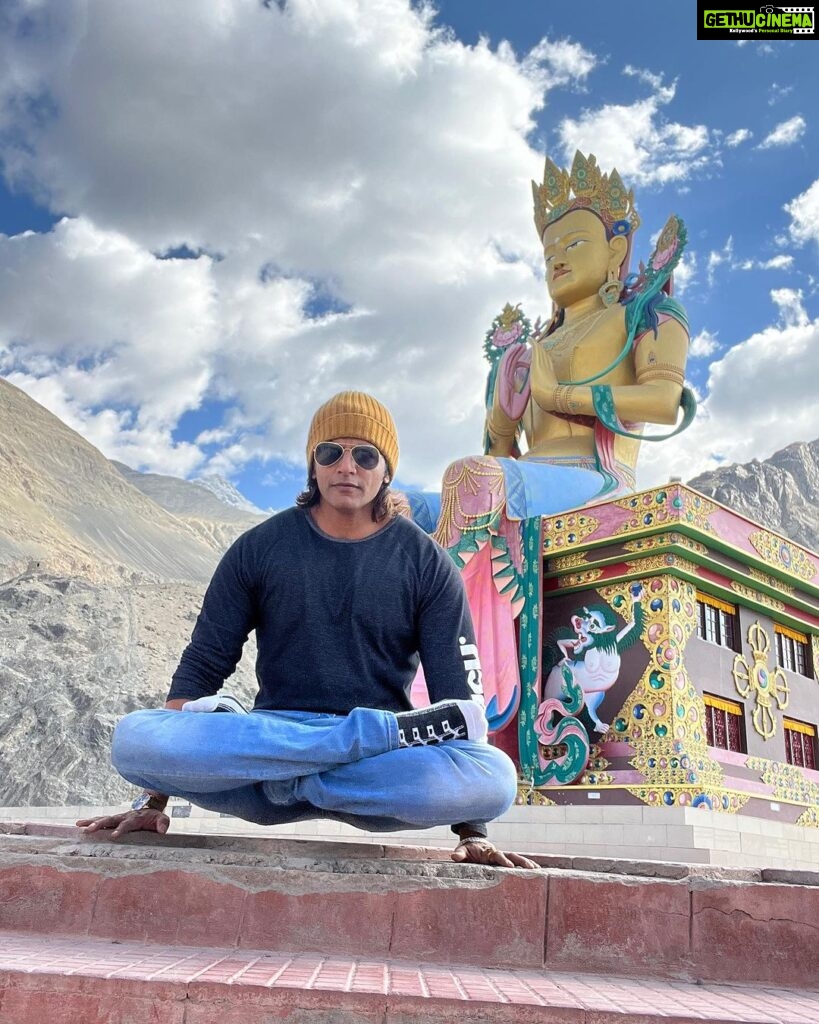Karanvir Bohra Instagram - Thank you @wangchukstany and your entire team of @wisdomhimalayanvoyages for creating such Beautiful memories in #nubravalley @deserthimalayaresort Visited #maitribudha statue… a marvel to be seen in the middle of the mountains. Went crazy on the ATV’s @deserthimalaya_adventurepark Did longest #zipline on an altitude 17000 feet above sealevel what a crazy adventure #ladakh @utladakhtourism #unforgetablenubra #nubravalley Nubra Valley, Leh Ladakh
