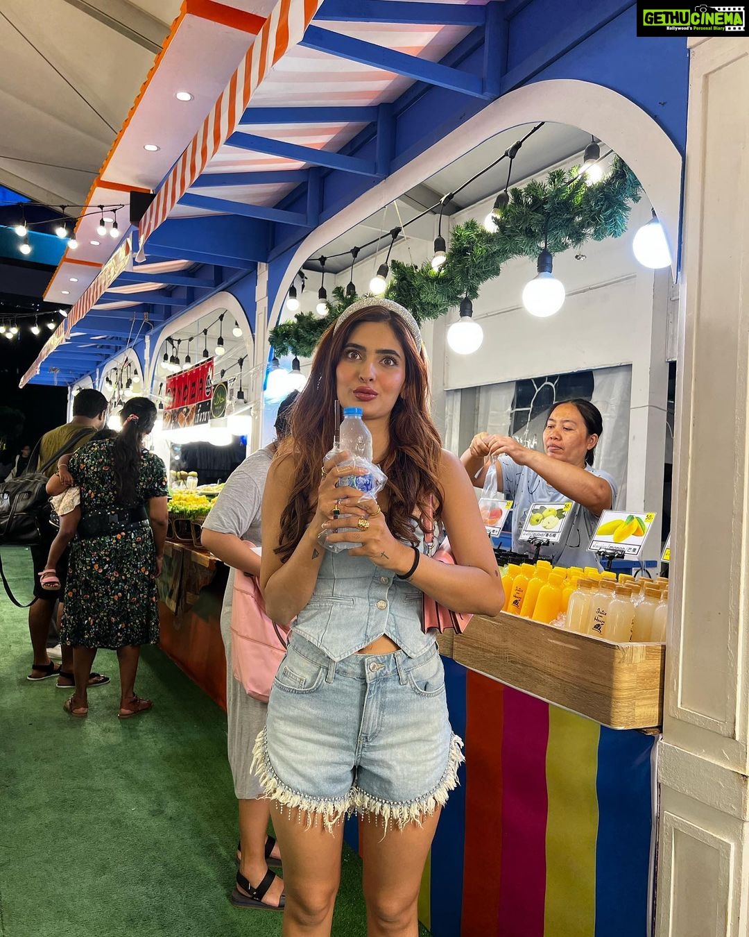 Karishma Sharma Instagram - Random dump from Bangkok 🤓😂😍 Bangkok, Thailand