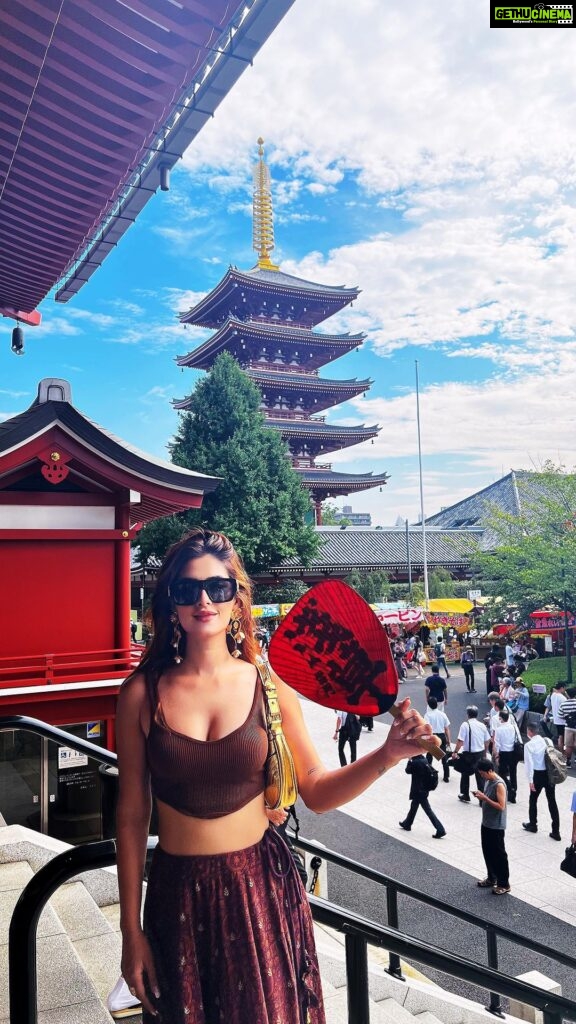 Karishma Sharma Instagram - Itafaaq Ek kaafi khubsoorat feeling so live it, kya pata “ Kal ho na ho” ❤️ Senso-Ji Temple, Asakusa, Tokyo Japan