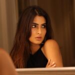 Karishma Sharma Instagram – Baby,don’t get greedy 🙄🤓 Palazzo Versace Dubai