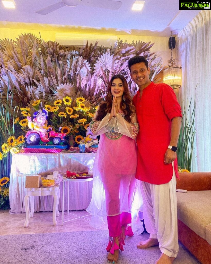 Karishma Sharma Instagram - Ganesh Chaturthi, a time for modaks, music, and merriment! 🥮🎶 #GaneshChaturthi2023 #celebrationtime Outfit by @pallavijaipur